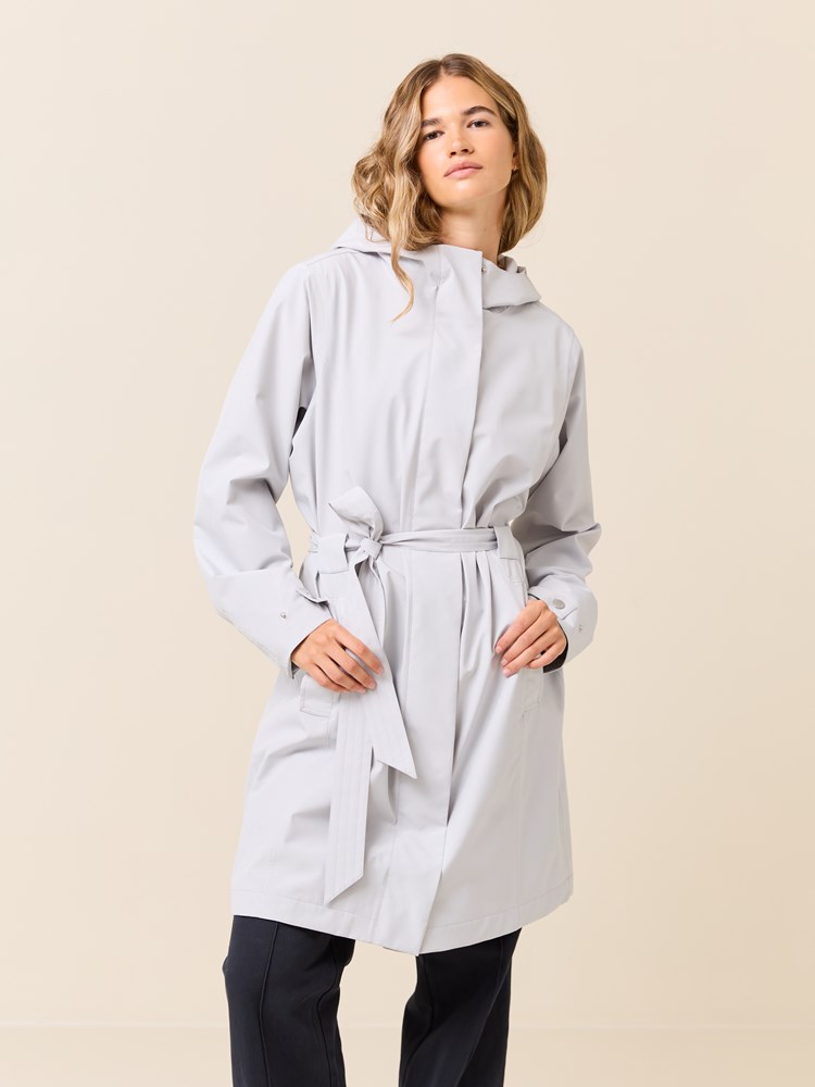 Wendy regnjakke 7510313_IFO-JEANPAUL-S25-Modell-Front_1740_Wendy regnjakke IFO 7510313.jpg_Front||Front