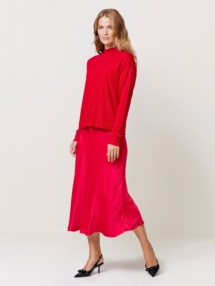 Susanne genser 7510346_K5O-MARIEPHILIPPE-W24-Modell-Front_chn=match_9664_Susanne genser K5O_Susanne genser K5O 7510346.jpg_Front||Front