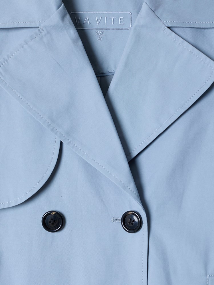 Mila kort trench 7510358_S48-VAVITE-S25-Front_306_Mila kort trench S48_Mila kort trench S48 7510358.jpg_Front