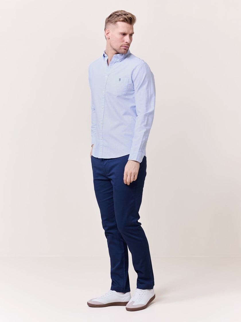 7510374 EN3 7510374_EN3-REDFORD-S25-Modell-Right_chn=match_1687_Samuel oxfordskjorte EN3_Samuel oxfordskjorte EN3 7510374.jpg_Right||Right