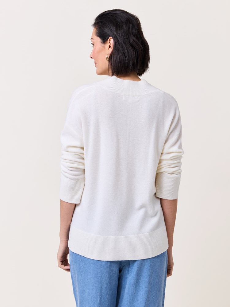 Vita v-hals genser 7510388_O79-MARIEPHILIPPE-S25-Modell-Back_chn=match_156_Vita v-hals genser O79_Vita v-hals genser O79 7510388.jpg_Back