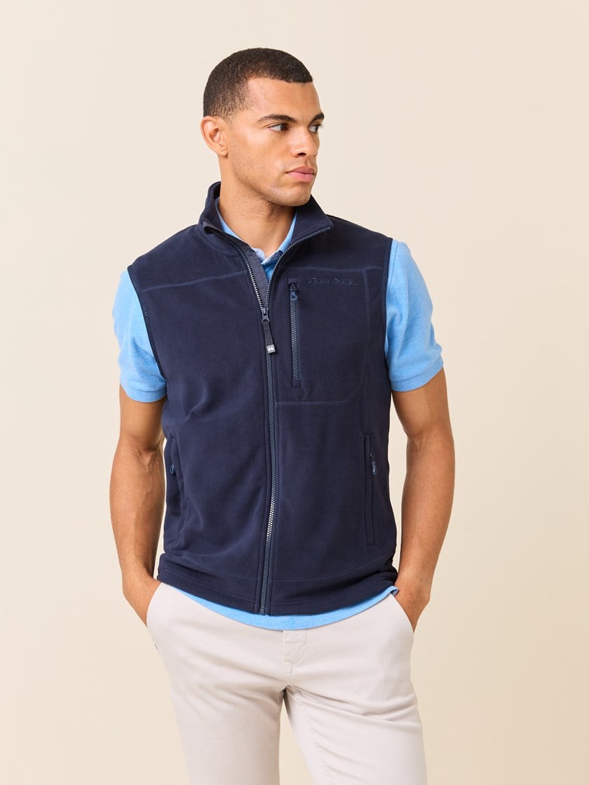 7510395 EM6 7510395_EM6-JEANPAUL-S25-Modell-Front_5848_Perry fleecevest EM6.jpg_Front||Front