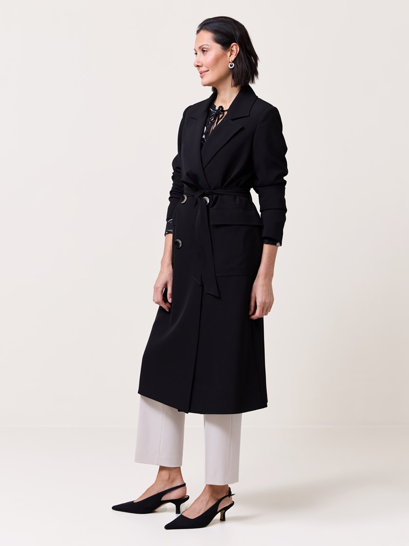 7510460 ID2 7510460_ID2-MARIEPHILIPPE-S25-Modell-Front_chn=match_8983_Celeste trenchcoat ID2.jpg_Front||Front