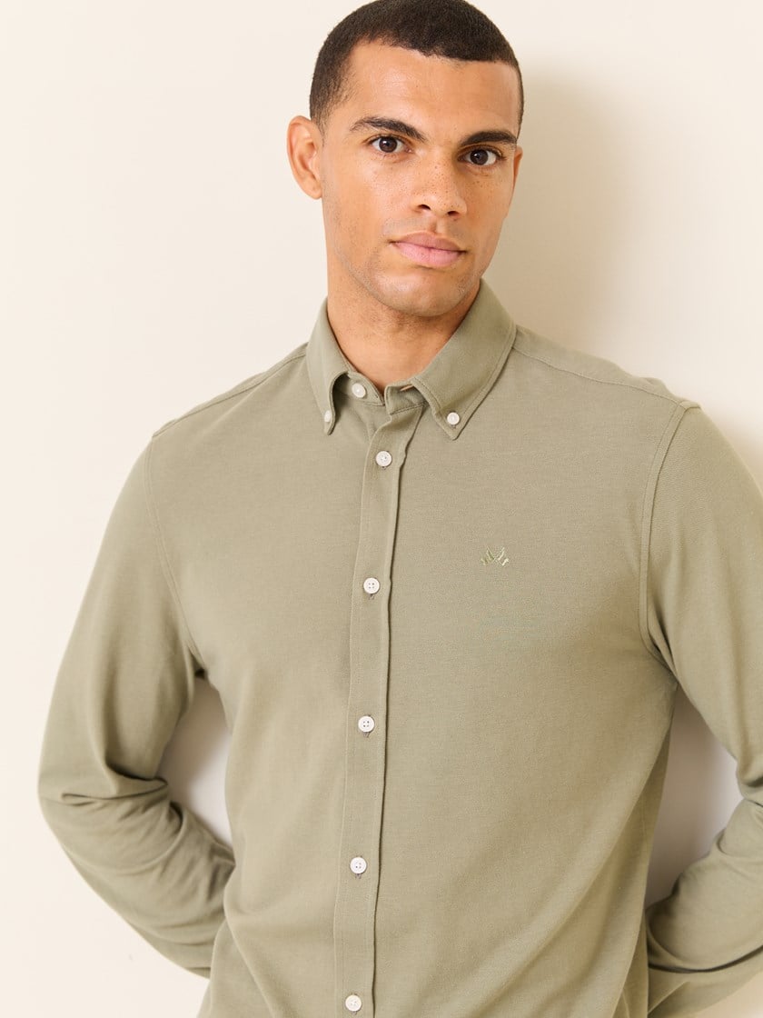 7510467 AFP 7510467_AFP-JEANPAUL-S25-Modell-Front_2889_Dominique pique skjorte- Regular fit AFP.jpg_Front