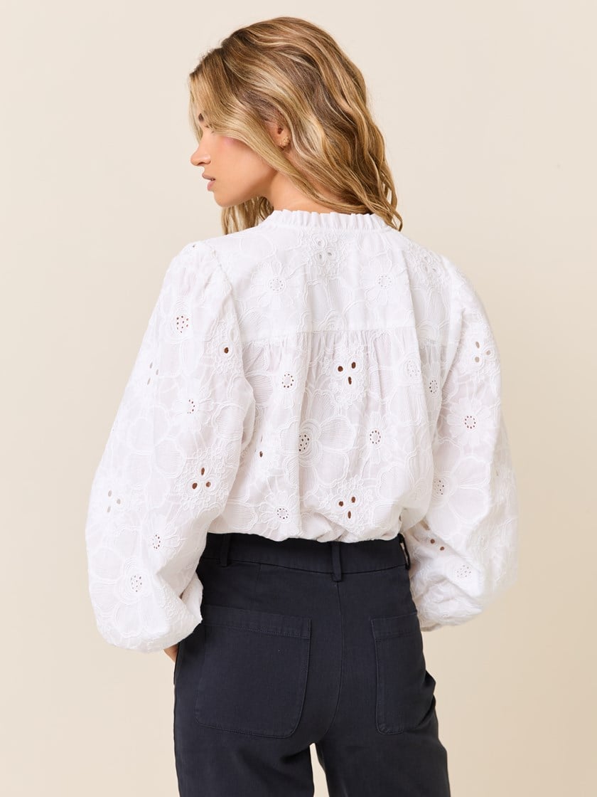 7510481 O68 7510481_O68-JEANPAUL-S25-Modell-Front_1384_Rina bluse O68.jpg_Front||Front