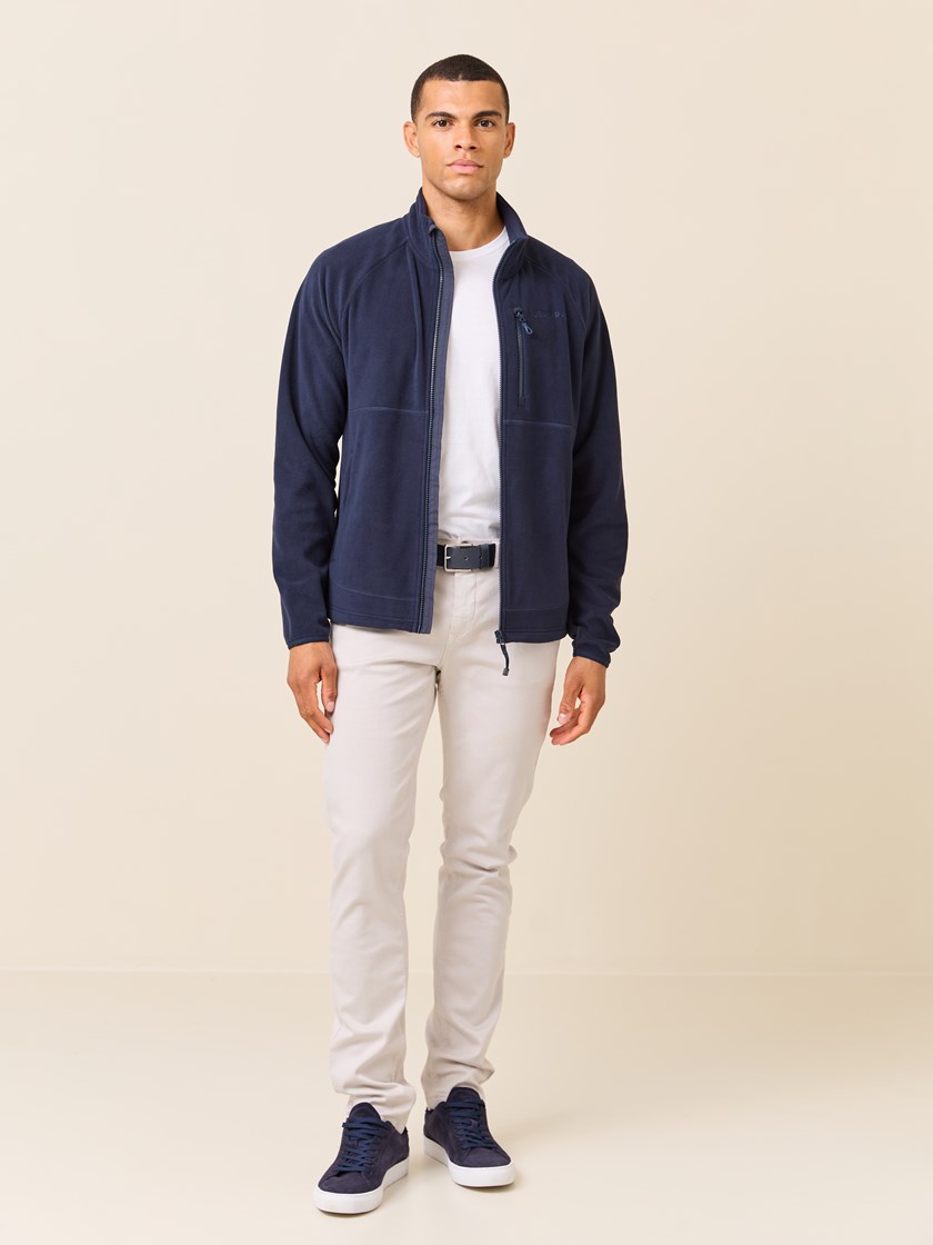 7510487 EM6 7510487_EM6-JEANPAUL-S25-Modell-Front_6382_Perry fleecejakke EM6.jpg_Front||Front