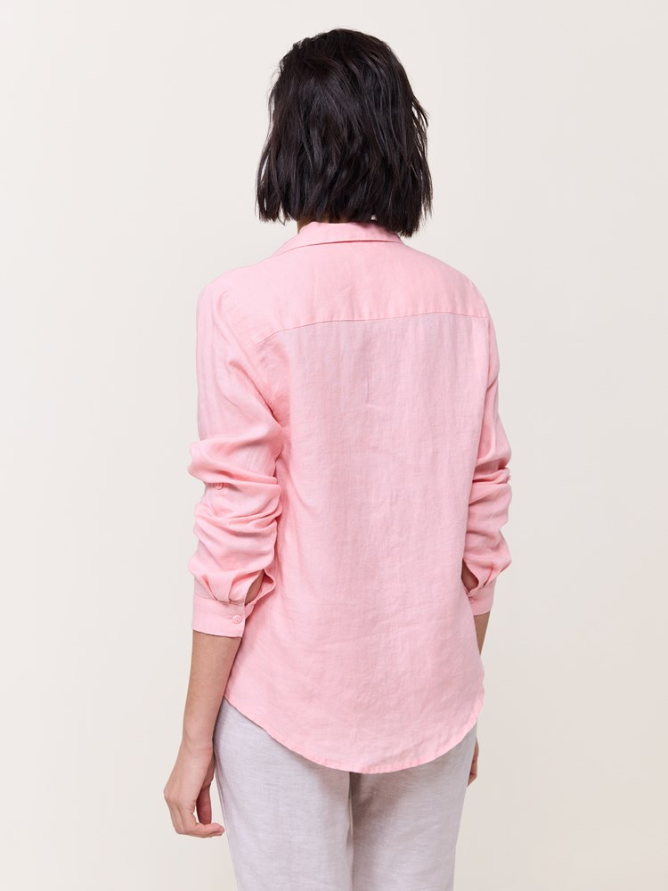 Meghan linskjorte 7510574_MJO-MARIEPHILIPPE-S25-Modell-Back_chn=match_9615_Meghan linskjorte MJO_Meghan linskjorte MJO 7510574.jpg_Back