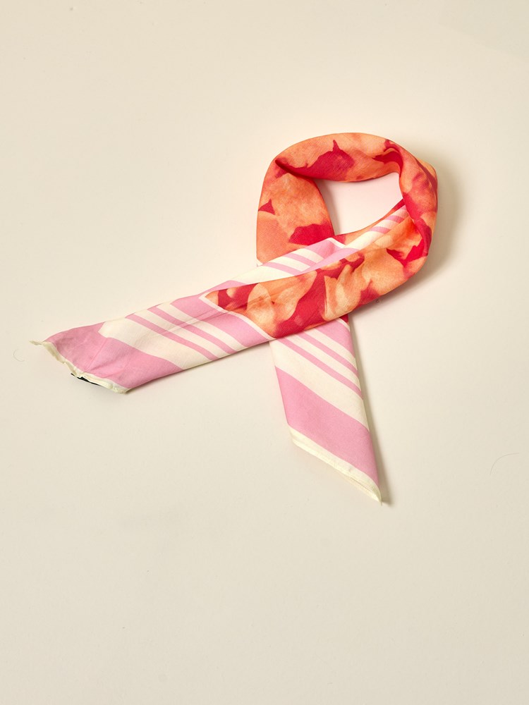 Anette skjerf 7510607_MKY-JEANPAUL-S25-Front_4924_Anette skjerf MKY 7510607.jpg_