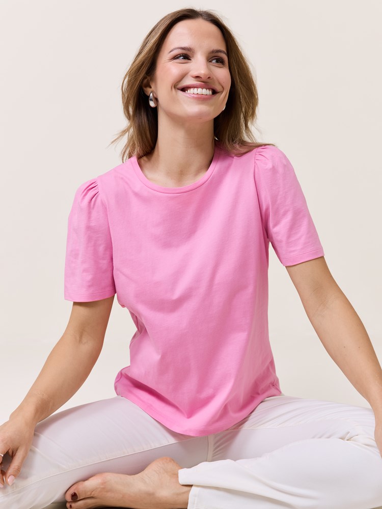 Olivia pufferm t-skjorte 7510618_MLW-VAVITE-S25-Modell-Front_chn=match_381_Olivia pufferm t-skjorte MLW_Olivia pufferm t-skjorte MLW 7510618.jpg_Front