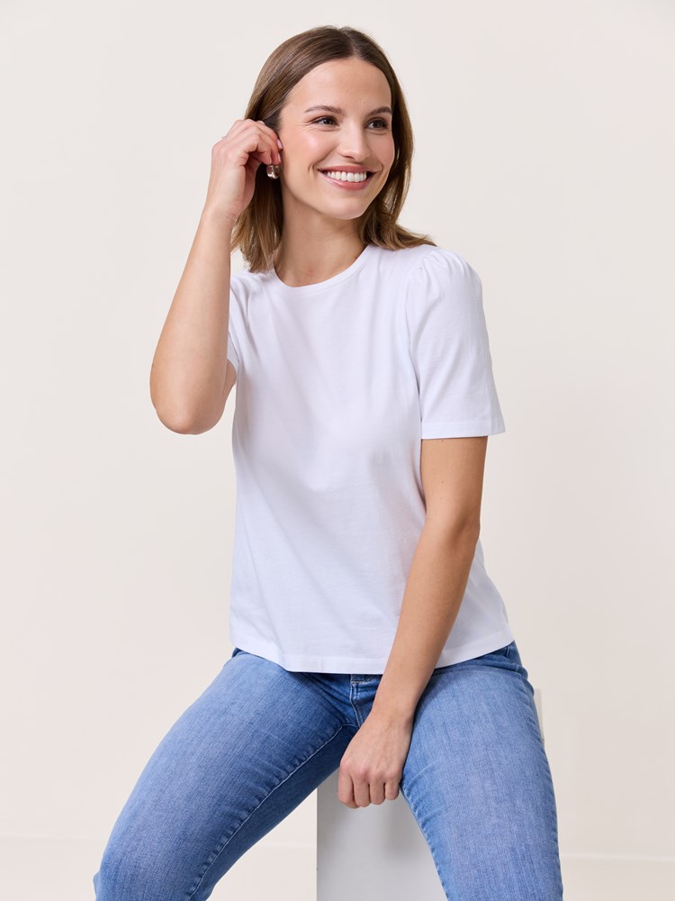 Olivia pufferm t-skjorte 7510618_O79-VAVITE-S25-Modell-Front_chn=match_1814_Olivia pufferm t-skjorte O79_Olivia pufferm t-skjorte O79 7510618.jpg_Front
