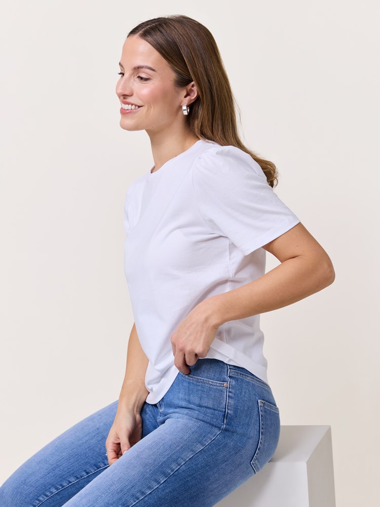 Olivia pufferm t-skjorte 7510618_O79-VAVITE-S25-Modell-Left_chn=match_2254_Olivia pufferm t-skjorte O79_Olivia pufferm t-skjorte O79 7510618.jpg_Left