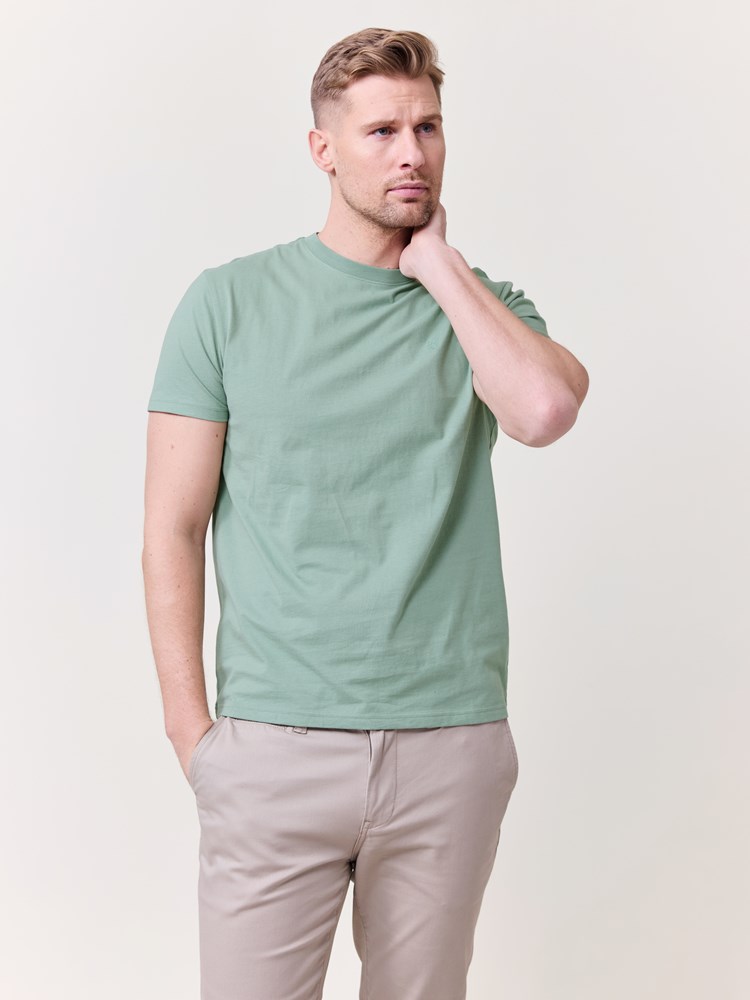 Fields t-skjorte 7510644_GIX-REDFORD-S25-Modell-Front_chn=match_7732_Fields t-skjorte GIX_Fields t-skjorte GIX 7510644.jpg_Front||Front