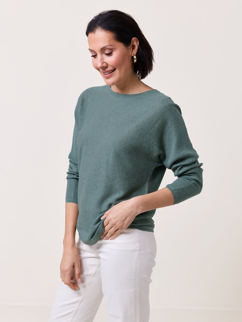 7510649 GJW 7510649_GJW-MARIEPHILIPPE-S25-Modell-Front_chn=match_9809_Mona genser GJW.jpg_Front||Front