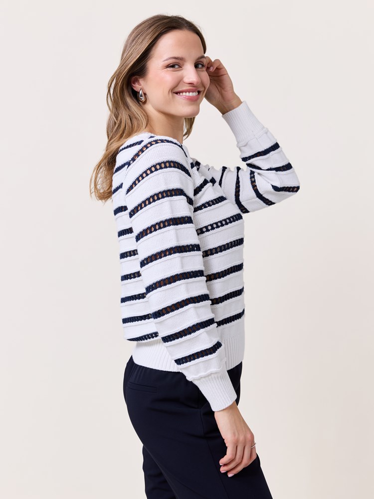 Rosabel genser 7510690_EM1-VAVITE-S25-Modell-Right_chn=match_4637_Rosabel genser EM1 7510690.jpg_Right||Right