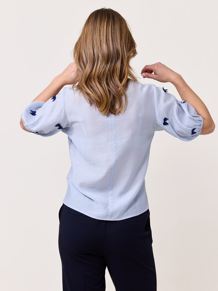 Leyla bluse 7510714_S48-VAVITE-S25-Modell-Back_chn=match_9588_Leyla bluse S48_Leyla bluse S48 7510714.jpg_Back