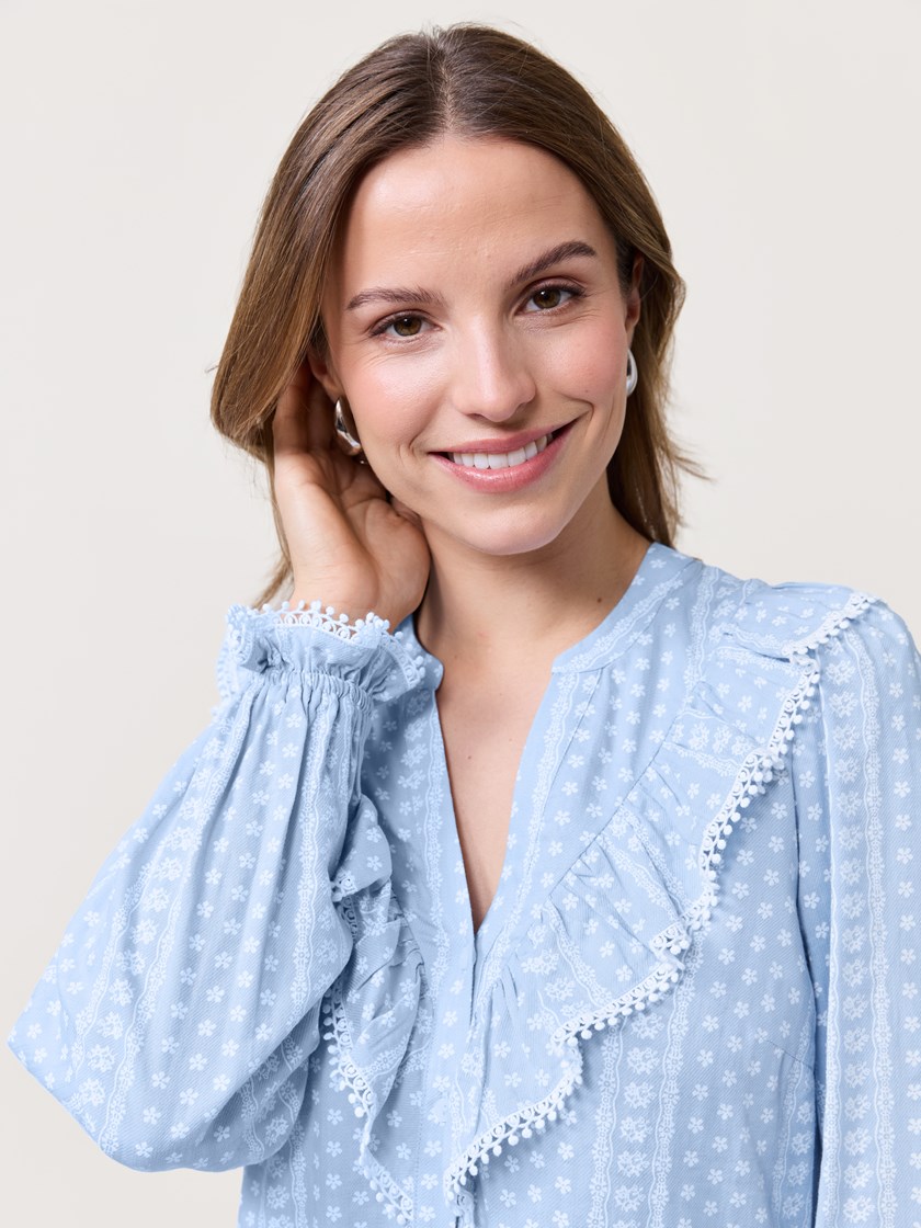 7510717 S48 7510717_S48-VAVITE-S25-details_chn=match_5178_Kyleigh bluse S48.jpg_