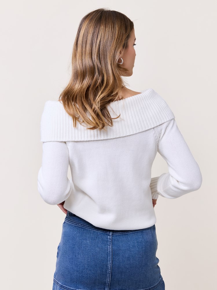 Celia genser 7510724_O79-VAVITE-S25-Modell-Back_chn=match_3611_Celia genser O79.jpg_Back