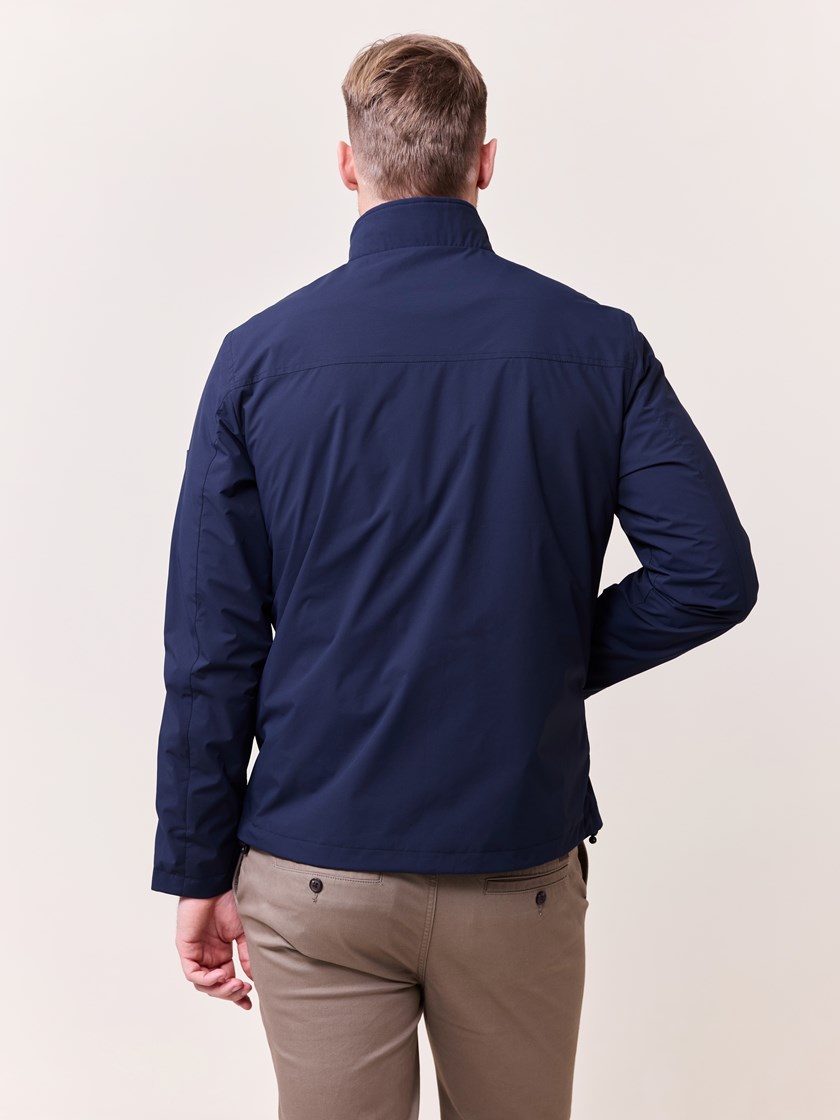 7510733 C29 7510733_C29-REDFORD-S25-Modell-Back_chn=match_4643_Grayson jakke C29.jpg_Back||Back