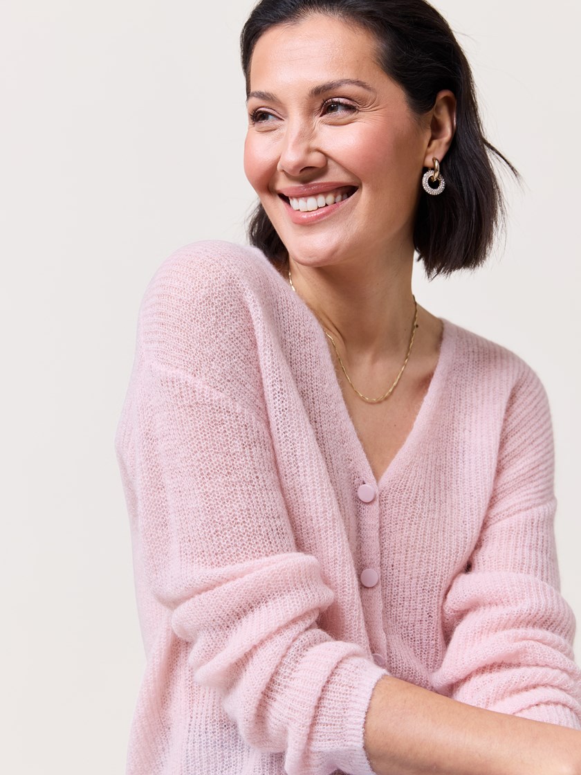 7510737 S46 7510737_S46-MARIEPHILIPPE-S25-Modell-Front_chn=match_4470_Marina cardigan S46_Marina cardigan S46 7510737.jpg_Front||Front
