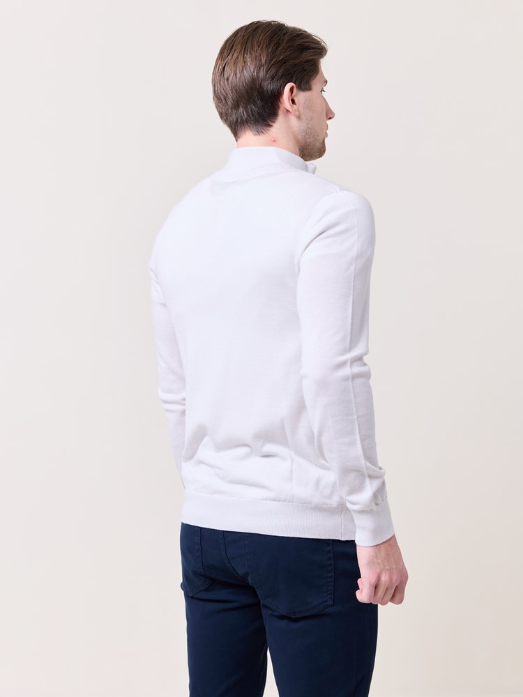 Alonzo merino zip genser 7510898_IGA-MARIOCONTI-S25-Modell-Back_chn=match_7963_Alonzo merino zip genser IGA 7510898.jpg_Back||Back