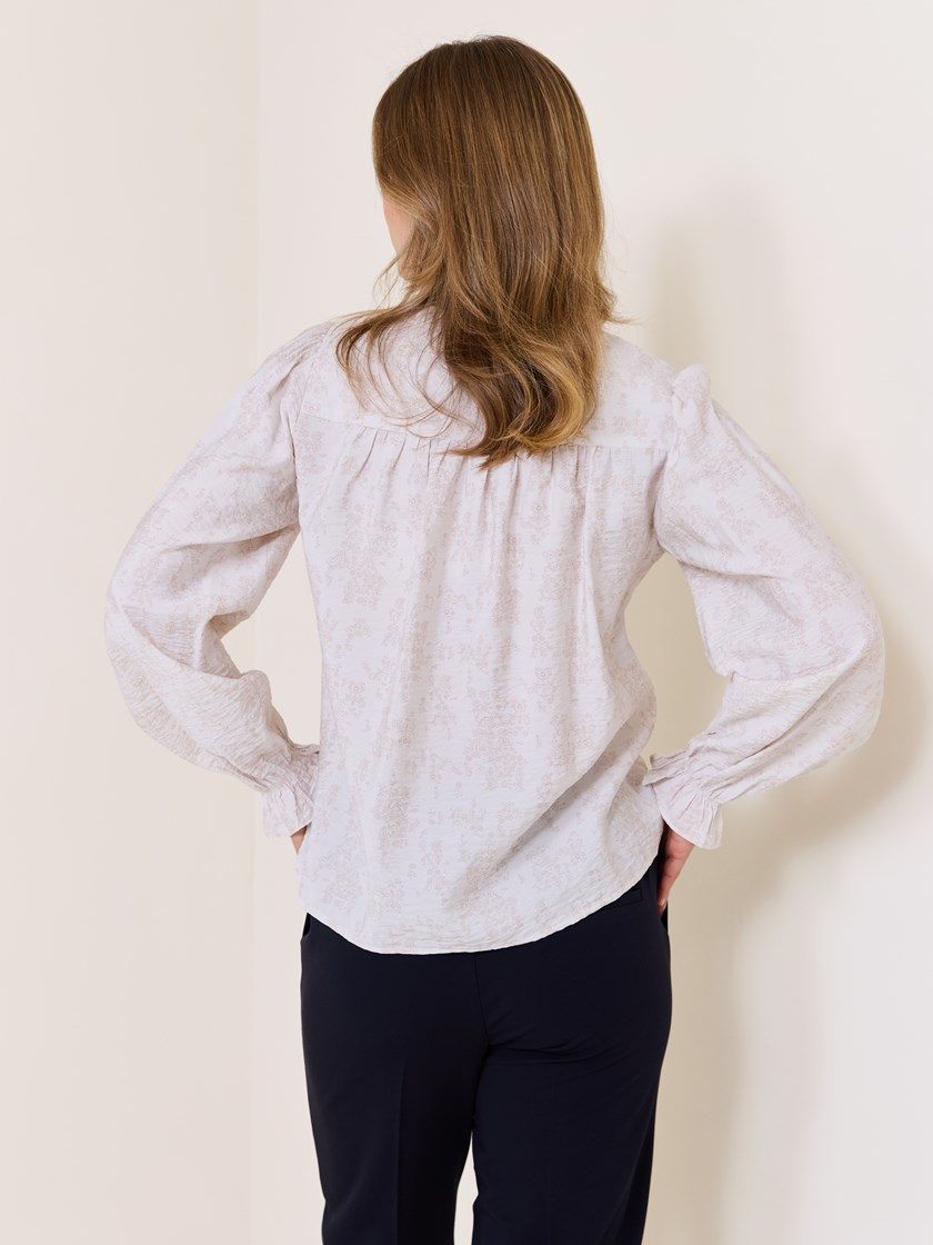 7510918 A9S 7510918_A9S-VAVITE-S25-Modell-Back_chn=match_5043_Lea bluse A9S.jpg_Back||Back