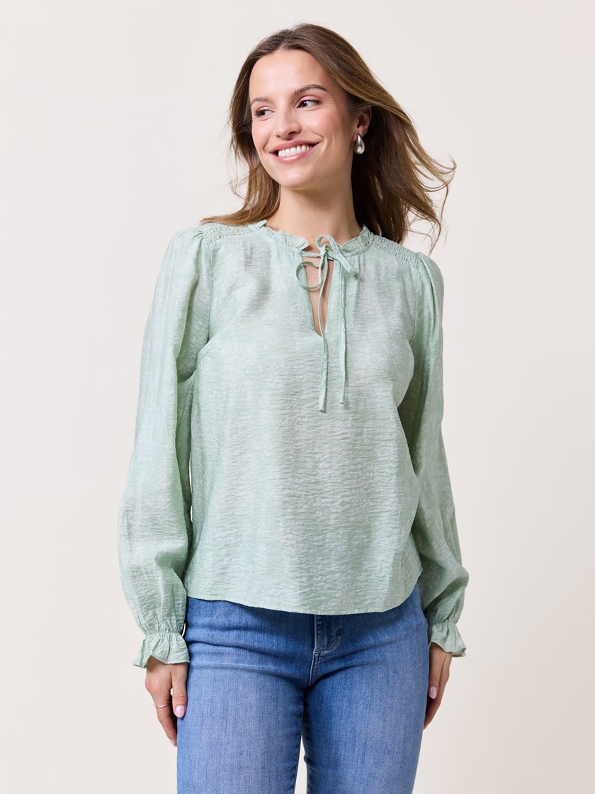 7510918 GBI 7510918_GBI-VAVITE-S25-Modell-Front_chn=match_2783_Lea bluse GBI_Lea bluse GBI 7510918.jpg_Front