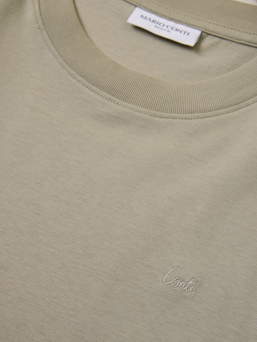 7511000 I3Y 7511000_I3Y-MARIOCONTI-S25-Front_8003_Tomasi t-skjorte.jpg_Front||Front