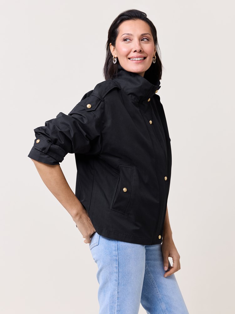 Otilia jakke 7511048_ID2-MARIEPHILIPPE-S25-Modell-Front_chn=match_8397_Otilia jakke ID2_Otilia jakke ID2 7511048.jpg_Front