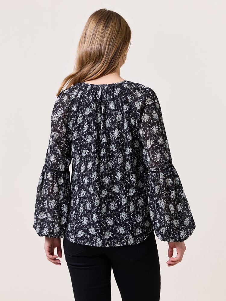 Milana bluse 7511064_ID2-VAVITE-S25-Modell-Back_chn=match_7001_Milana bluse ID2_Milana bluse ID2 7511064.jpg_Back||Back