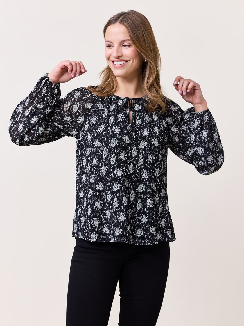 7511064 ID2 7511064_ID2-VAVITE-S25-Modell-Front_chn=match_2662_Milana bluse ID2.jpg_Front||Front