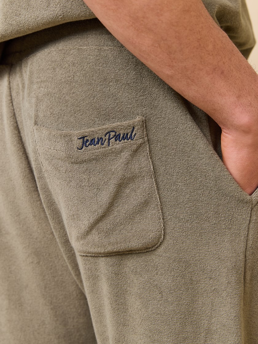7511100 AFP 7511100_AFP-JEANPAUL-S25-Modell-Front (1)_Quentin terry shorts AFP.jpg_