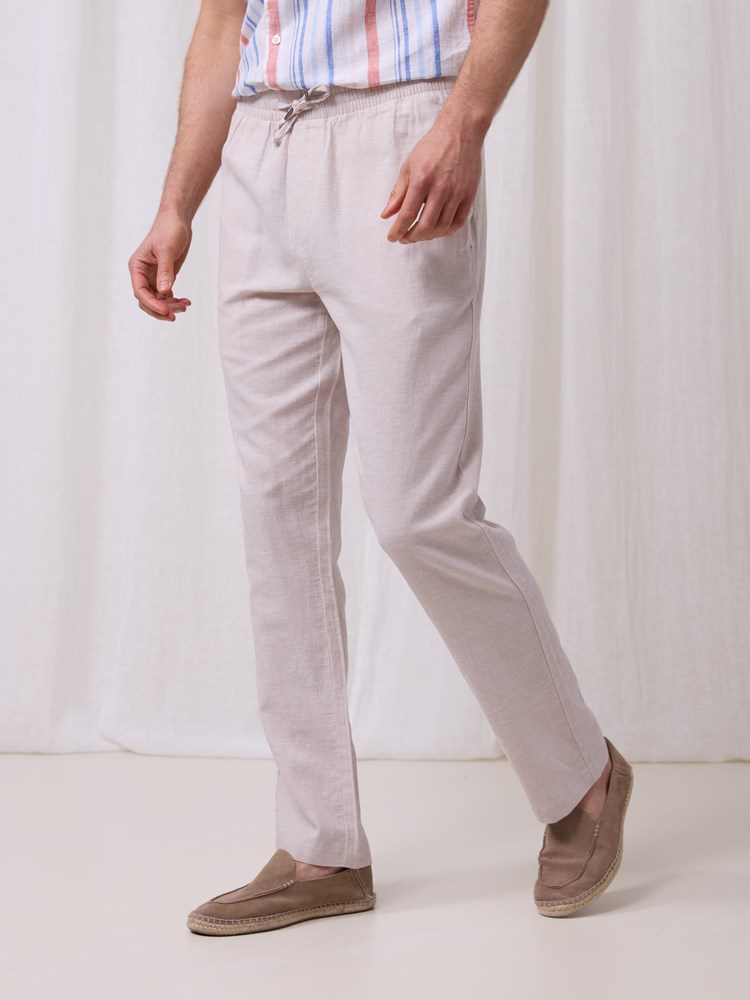 Mike bukse i linmiks 7511128_S76-REDFORD-H25-Modell-Front_chn=match_5965_Mike bukse S76_Mike bukse i linmiks S76_Mike bukse i linmiks S76 7511128.jpg_Front||Front