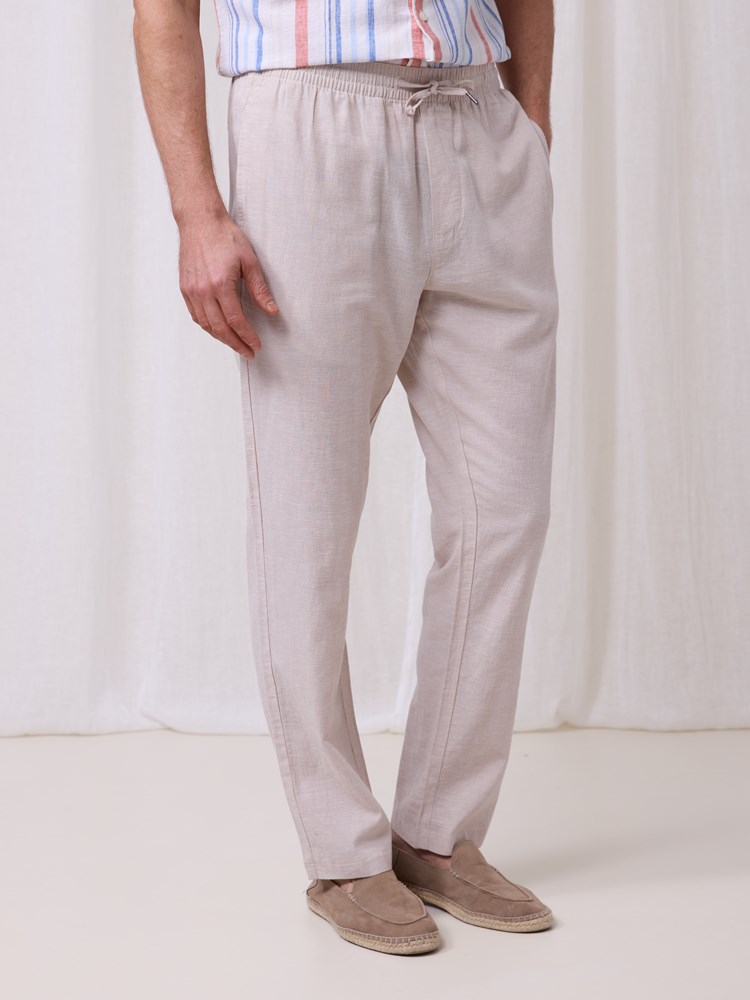 Mike bukse i linmiks 7511128_S76-REDFORD-H25-Modell-Front_chn=match_6040_Mike bukse S76_Mike bukse i linmiks S76_Mike bukse i linmiks S76 7511128.jpg_Front||Front