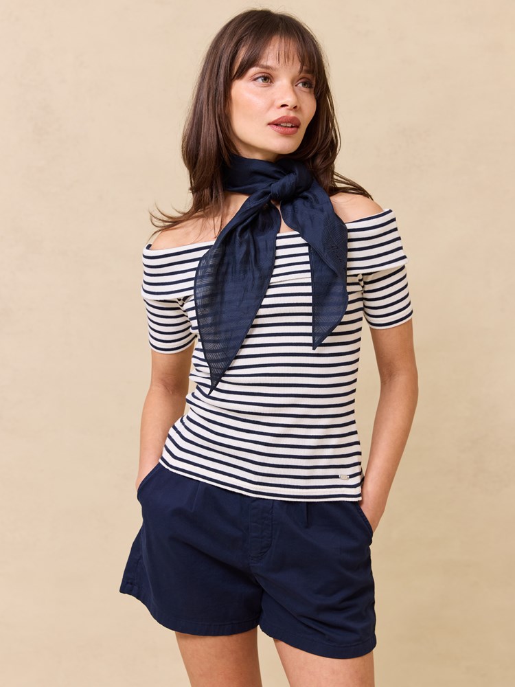 Lena stripete topp 7511206_EM6-JEANPAUL-H25-Modell-Front (3)_Lena stripete topp EM6_Lena stripete topp EM6 7511206.jpg_