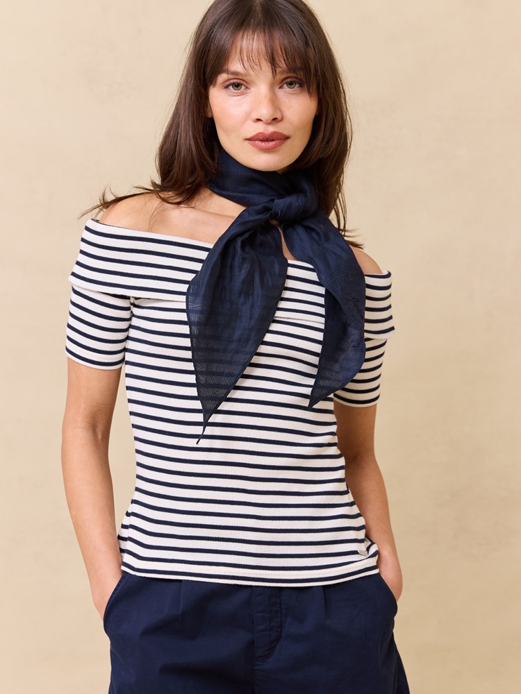 Lena stripete topp 7511206_EM6-JEANPAUL-H25-Modell-Front (4)_Lena stripete topp EM6_Lena stripete topp EM6 7511206.jpg_