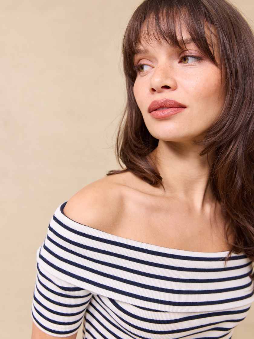 7511206 EM6 7511206_EM6-JEANPAUL-H25-Modell-Front (6)_Lena stripete topp EM6.jpg_