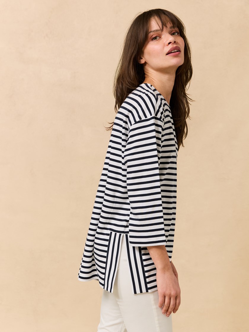 7511260 EM6 7511260_EM6-JEANPAUL-H25-Front_5913_Agata genser_Agata genser EM6.jpg_Front||Front