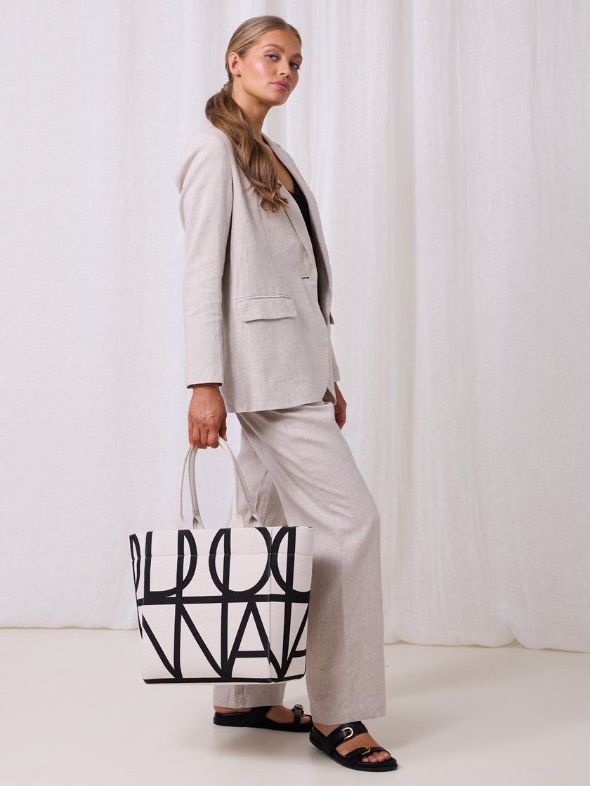 7511273 I2X 7511273_I2X-DONNA-H25-Modell-Front_chn=match_1828_Diondra linblazer I2X.jpg_Front||Front