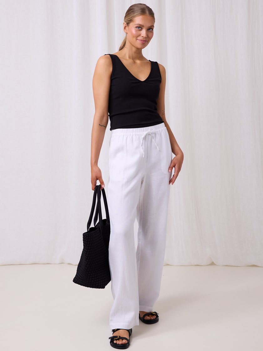 7511274 O68 7511274_O68-DONNA-H25-Modell-Front_chn=match_5531_Diondra linbukse O68.jpg_Front||Front