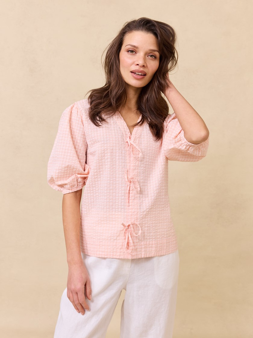 7511288 MKY 7511288_MKY-JEANPAUL-H25-Modell-Front_21_Lotte bluse MKY.jpg_Front||Front