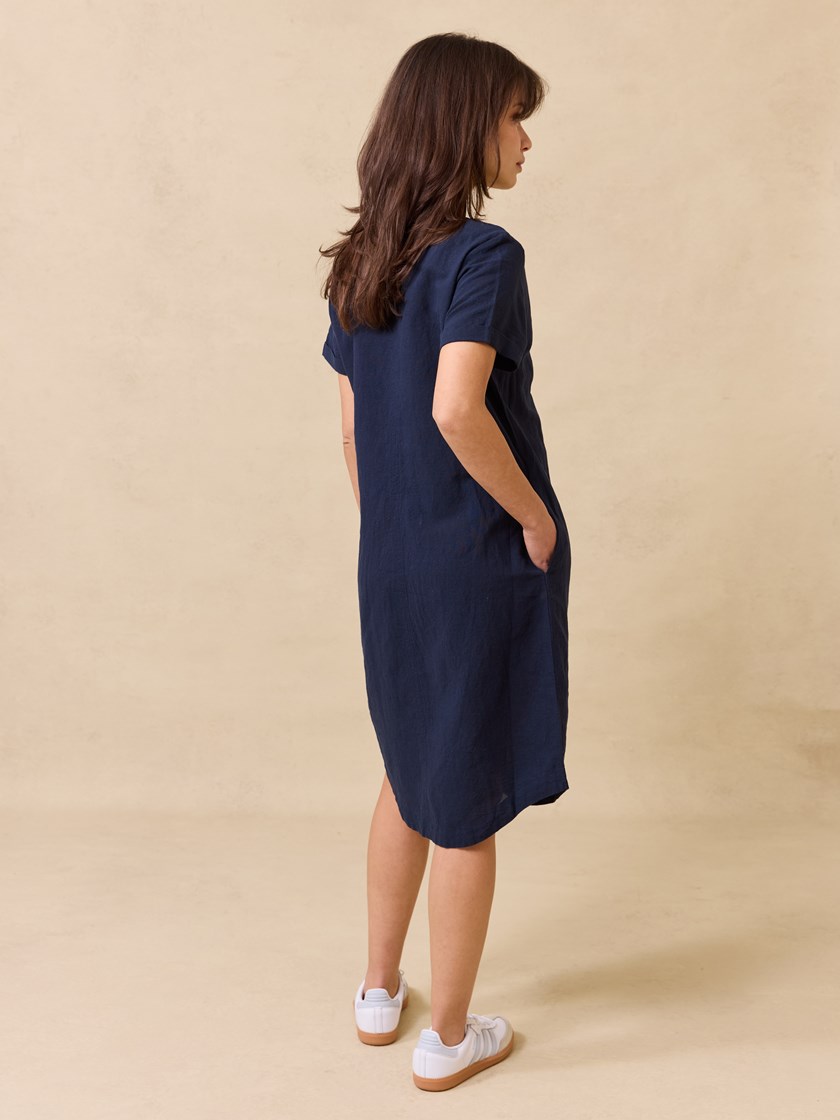 7511290 EM6 7511290_EM6_Jean Paul_Odila Linen Kjole_H25 (6)_Odila kjole EM6.jpg_