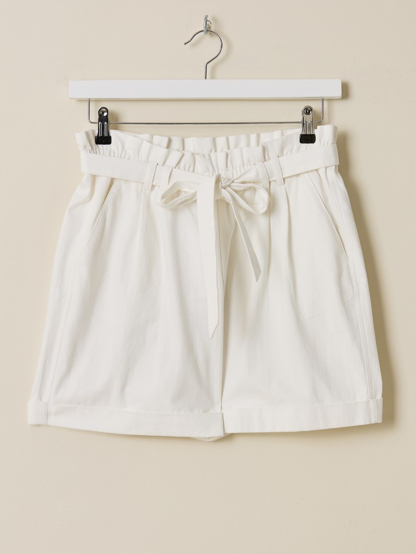 7511295 O79 7511295_O79-JEANPAUL-H25-Front_1458_Faustine shorts O79.jpg_Front||Front