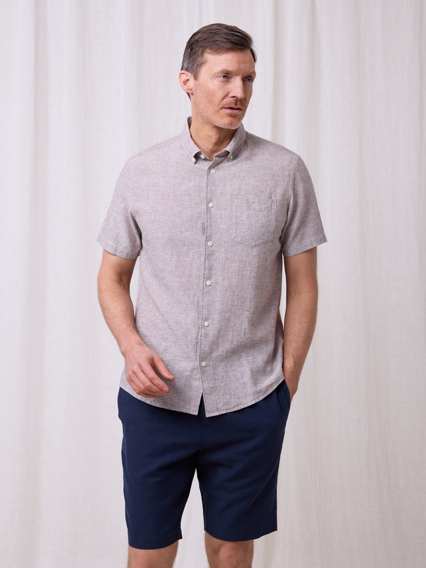7511324 AES 7511324_AES-REDFORD-H25-Modell-Front_chn=match_5080_Elia skjorte AES.jpg_Front||Front