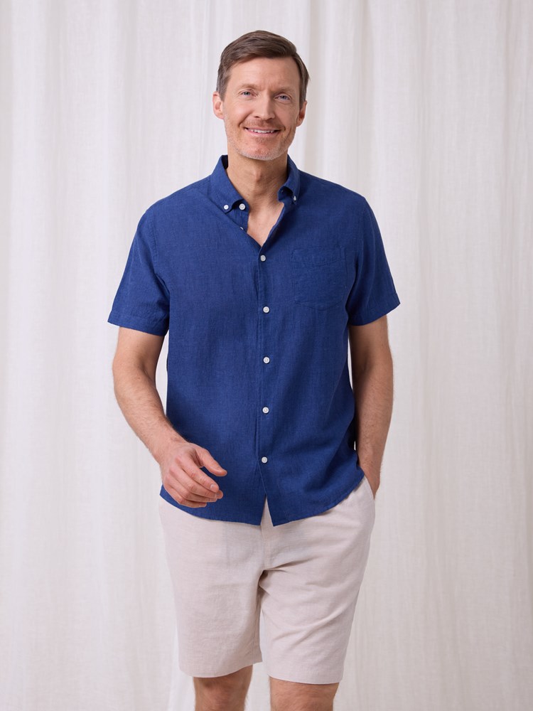 Elia skjorte 7511324_EGV-REDFORD-H25-Modell-Front_chn=match_8872.jpg_Front||Front