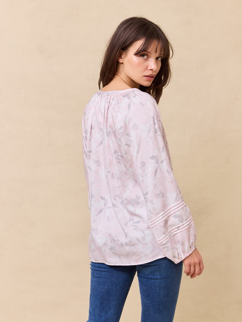 7511395 S39 7511395_S39-JEANPAUL-H25-Modell-Front_6041_Luca bluse S39_Luca bluse S39 7511395.jpg_Front||Front