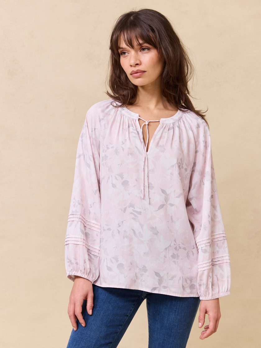7511395 S39 7511395_S39-JEANPAUL-H25-Modell-Front_7215_Luca bluse S39_Luca bluse S39 7511395.jpg_Front||Front