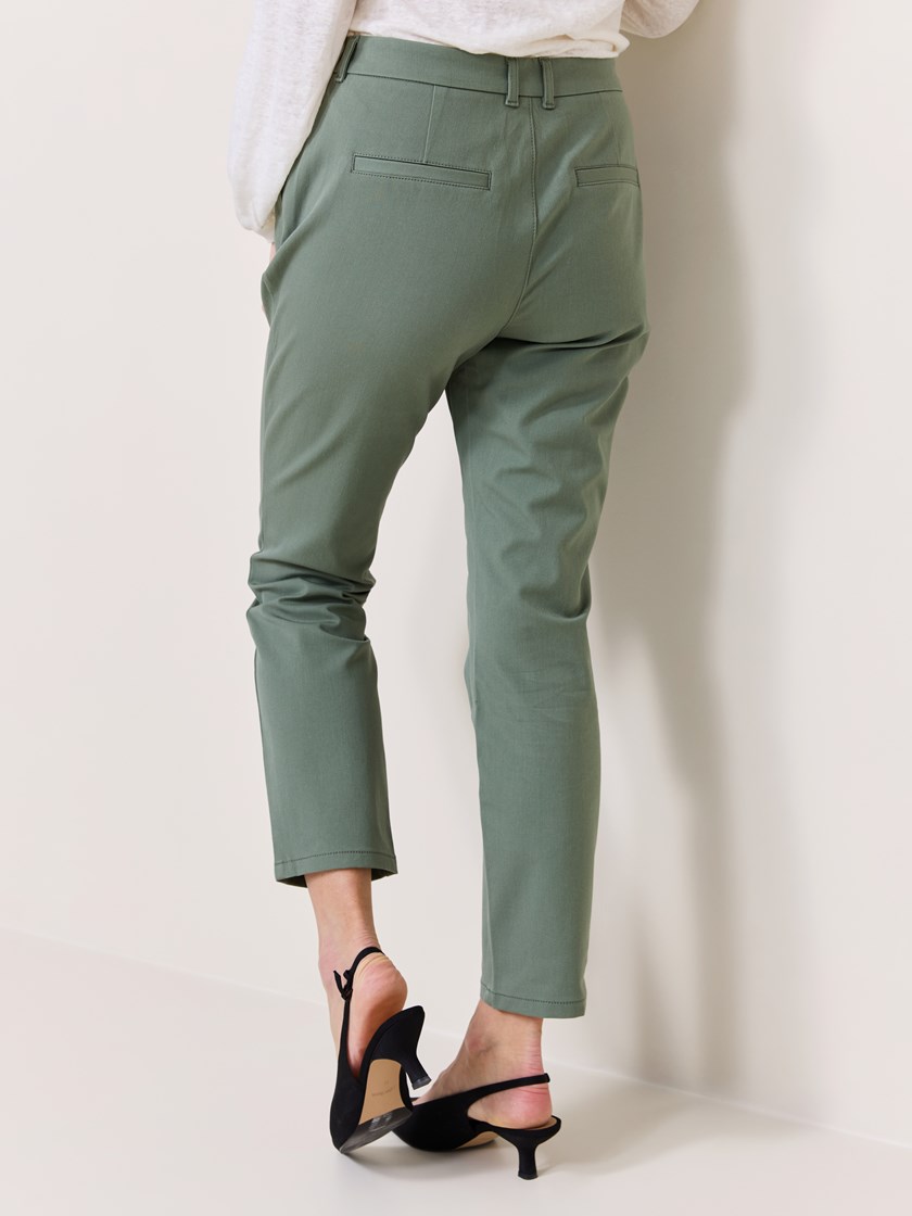 7511466 GJW 7511466_GJW-MARIEPHILIPPE-S25-Modell-Back_chn=match_873_Paris chinos GJW.jpg_Back