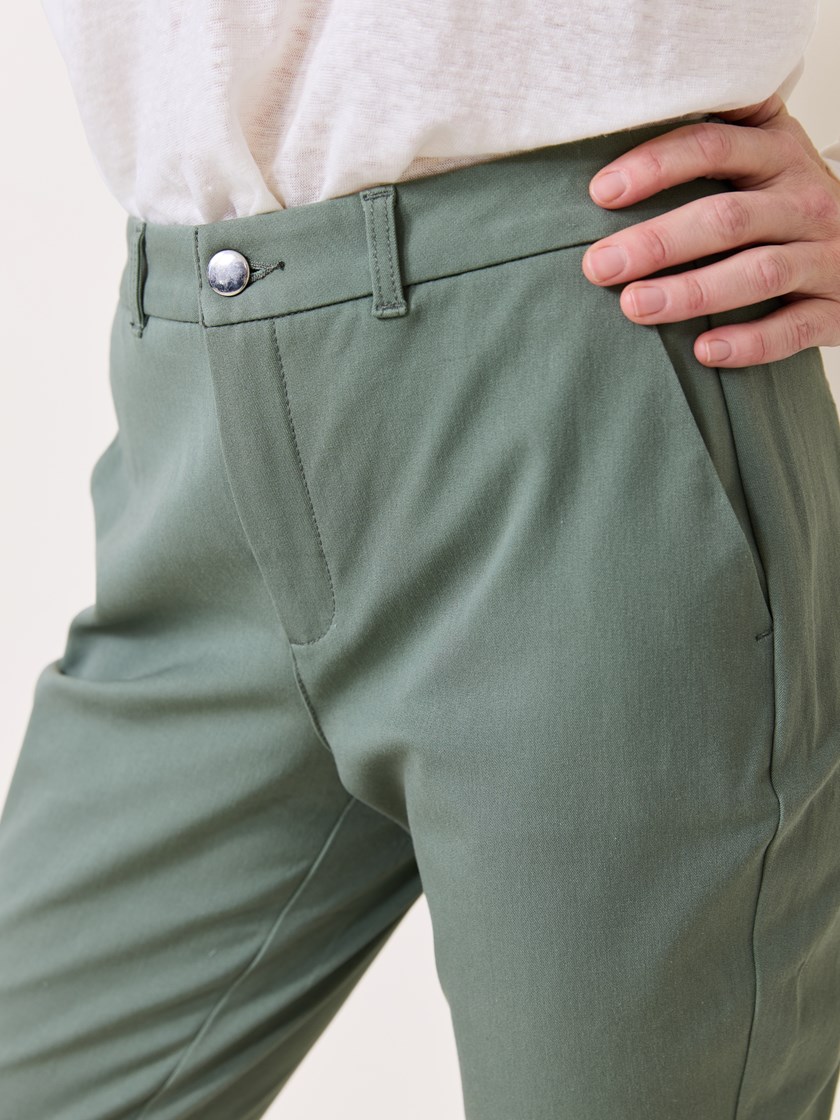 7511466 GJW 7511466_GJW-MARIEPHILIPPE-S25-Modell-Front_chn=match_4363_Paris chinos GJW.jpg_Front
