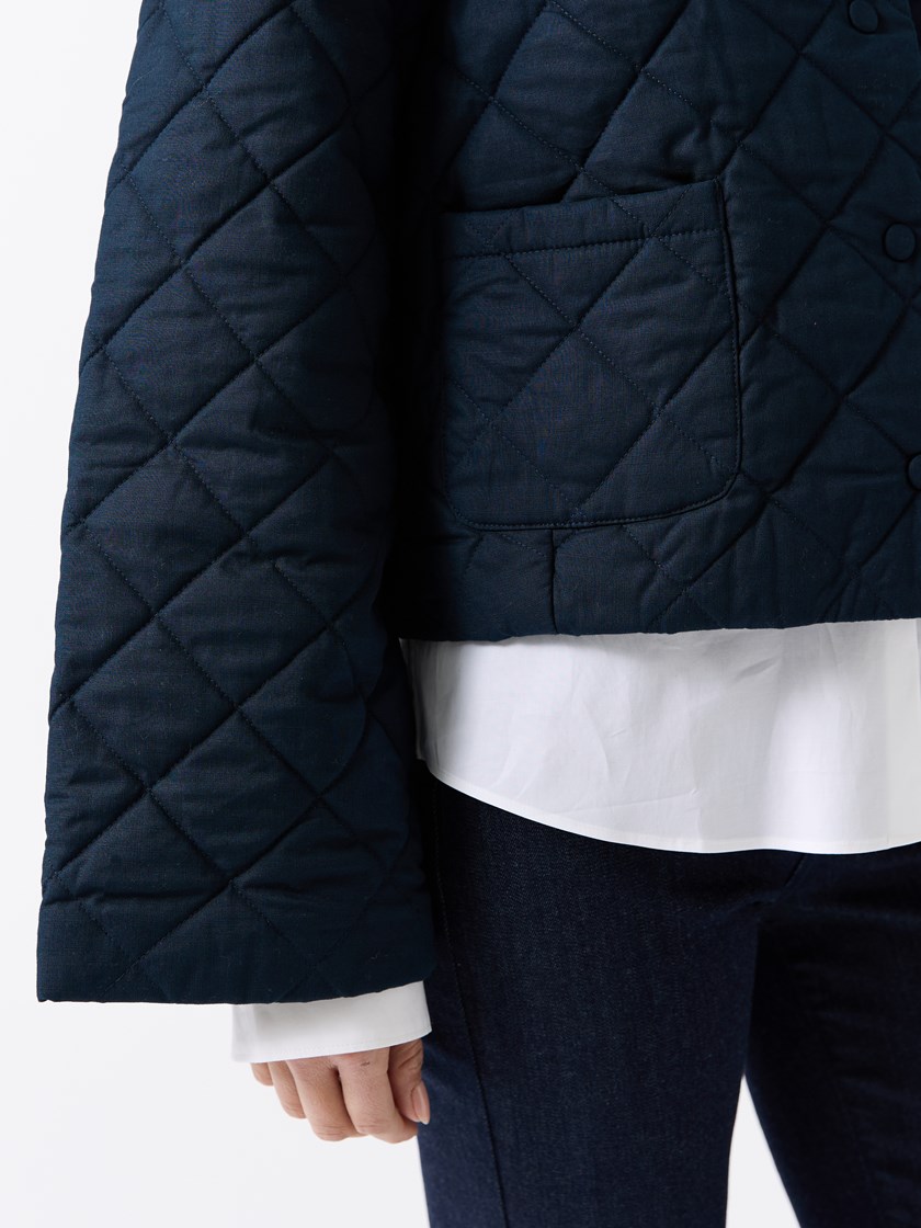 7511475 EM6 7511475_EM6_Jean Paul_Heidi Jakke_A25_Pre Fall (5)_Heidi jakke EM6.jpg_