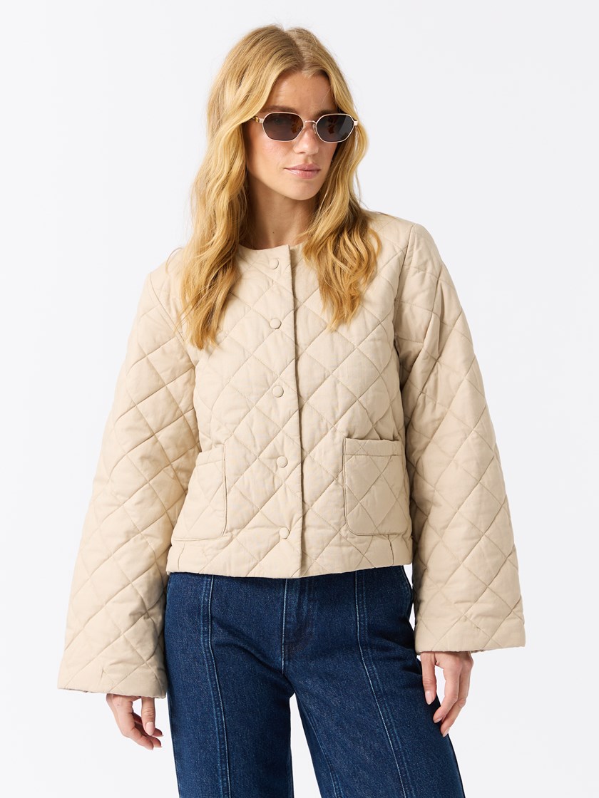 7511475 I4C 7511475_I4C_Jean Paul_Heidi Jakke_A25_Pre Fall (10)_Heidi jakke I4C.jpg_